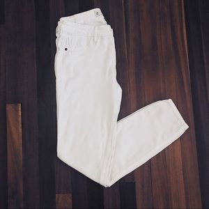 Abercrombie & Fitch White Jeans LARGE